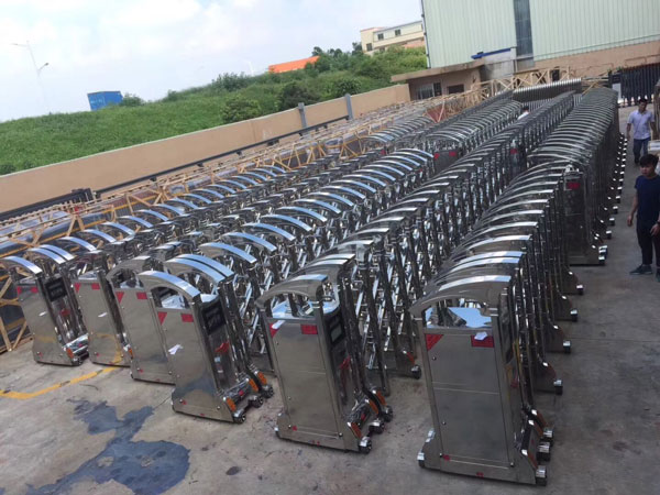 遵義市第二十二中學(xué)11條精鋼躍騰系列電動(dòng)伸縮門案