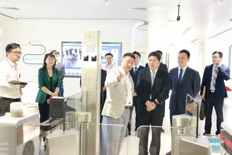 快速安檢通道閘