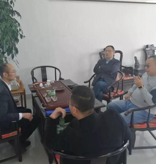 協(xié)會一行來到了臨朐兆鴻門業(yè)