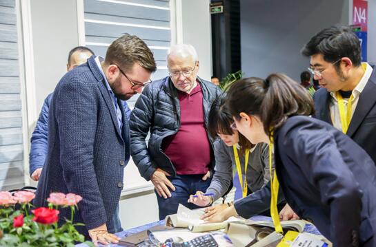 亞洲門窗遮陽展