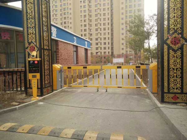 車(chē)庫(kù)出入口道閘
