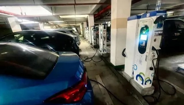 “超充之城”建設加速度：深圳住宅小區(qū)今年新增5萬根充電樁