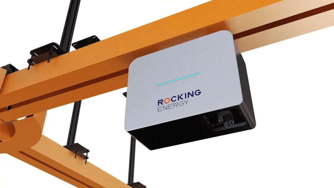 懸掛移動充電樁，自動駕駛充電機器人：哪種更具性價比？