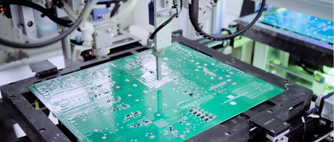 AI模塊、集成預(yù)制艙、油電同速、移動(dòng)儲(chǔ)能池，一個(gè)全新的充電時(shí)代已到來！