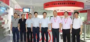 新鄭市兩位副市長(zhǎng)帶隊(duì)考察深圳道爾智控總部