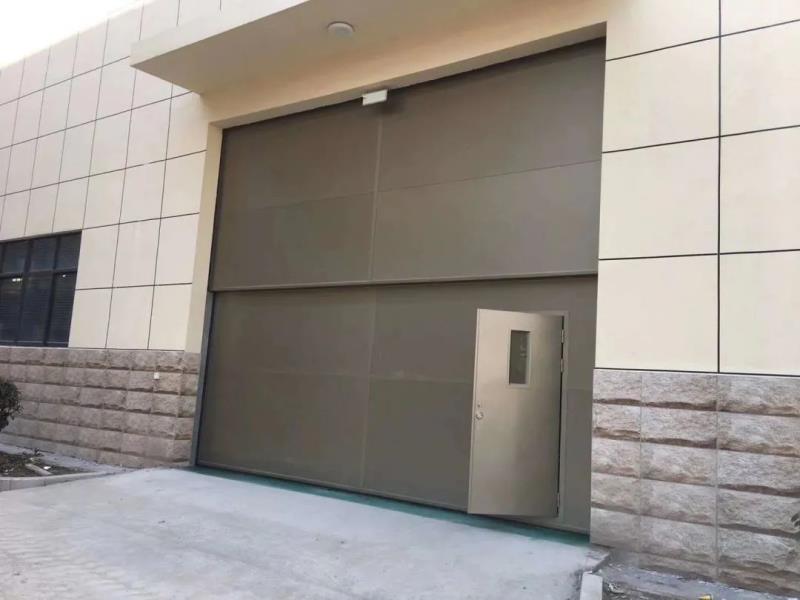 工業(yè)分節(jié)提升門，提高效率沒有怕的！