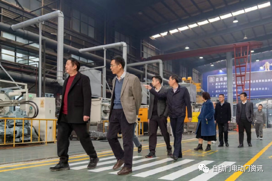 “全國(guó)閉門(mén)器生產(chǎn)示范基地”授牌儀式暨兩項(xiàng)團(tuán)體標(biāo)準(zhǔn)工作會(huì)在安徽郎溪召開(kāi)