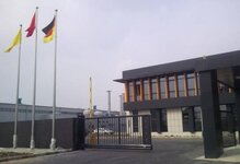 懸臂門在商業(yè)活動(dòng)中的應(yīng)用