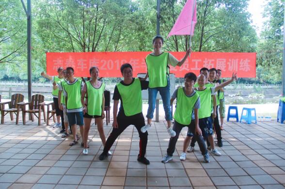 雄鷹隊：雄鷹雄鷹，全隊精英