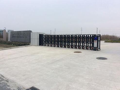 上方電子設(shè)備有限公司伸縮門案例 - 中出網(wǎng)-智能出入口與停車充電門戶
