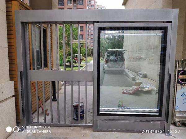 人行通道廣告門