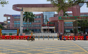 小塘中心小學(xué) - 中出網(wǎng)-智能出入口與停車(chē)充電門(mén)戶(hù)