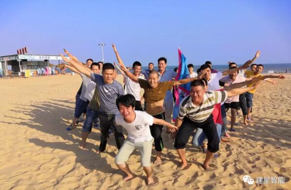 各隊(duì)風(fēng)采—雄鷹隊(duì)