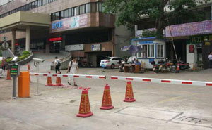 梧州大酒店車牌識別系統(tǒng)案例 - 中出網(wǎng)-智能出入口與停車充電門戶