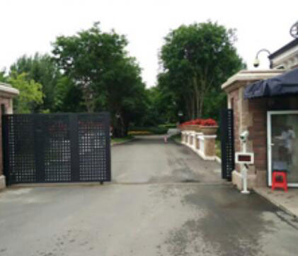 長春市森林別墅車牌識別系統(tǒng)案例 - 中出網(wǎng)-智能出入口與停車充電門戶