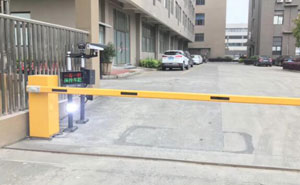 溫州海米特集團(tuán)經(jīng)濟(jì)款車牌識(shí)別案例 - 中出網(wǎng)-智能出入口與停車充電門戶