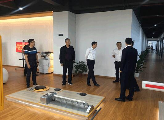 江西高安市市委書記蒞臨廣州科馬