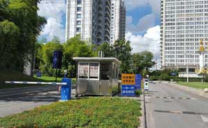 廣州領(lǐng)會(huì)管車牌識(shí)別系統(tǒng)案例 - 中出網(wǎng)-智能出入口與停車充電門戶