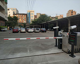 福建晉江陽光廣場車牌識別系統(tǒng)案例 - 中出網(wǎng)-智能出入口與停車充電門戶