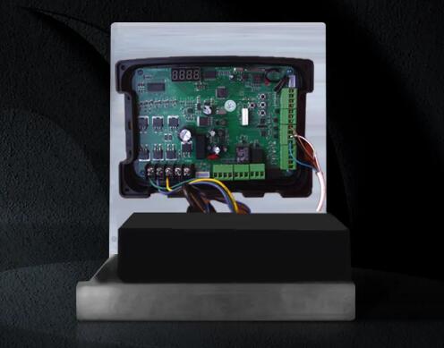 可外接儲(chǔ)備電源，實(shí)現(xiàn)斷電時(shí)自動(dòng)起桿，應(yīng)對(duì)火災(zāi)斷電等突發(fā)情況