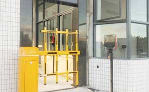 汕頭隆慶紙業(yè)柵欄道閘案例