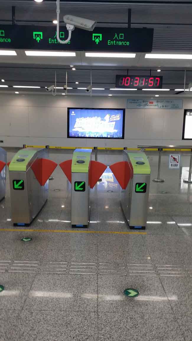 寧波1號線通道閘案例 - 中出網(wǎng)-智能出入口與停車充電門戶