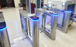 大慶高新技術(shù)產(chǎn)業(yè)開發(fā)區(qū)人民法院通道閘案例 - 中出網(wǎng)-智能出入口與停車充電門戶