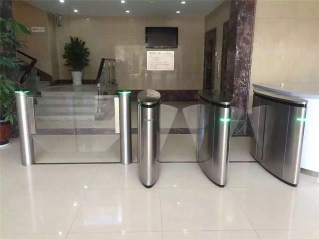 鄭州證券交易中心通道閘案例 - 中出網(wǎng)-智能出入口與停車充電門戶