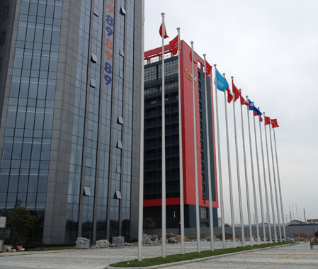 東管電力集團-旗桿案例 - 中出網-智能出入口與停車充電門戶