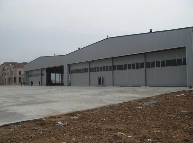 福州機庫門工業(yè)門案例 - 中出網(wǎng)-智能出入口與停車充電門戶