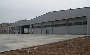 福州機(jī)庫(kù)門工業(yè)門案例 - 中出網(wǎng)-智能出入口與停車充電門戶