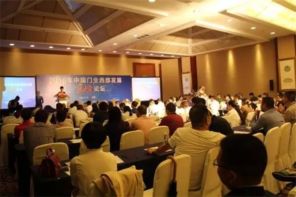 山東銳澤榮獲行業(yè)自動(dòng)門類制造及安裝兩項(xiàng)二級企業(yè)資質(zhì)