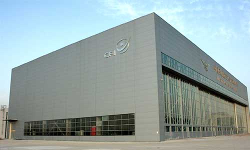 北京首都機場工業(yè)提升門案例 - 中出網(wǎng)-智能出入口與停車充電門戶