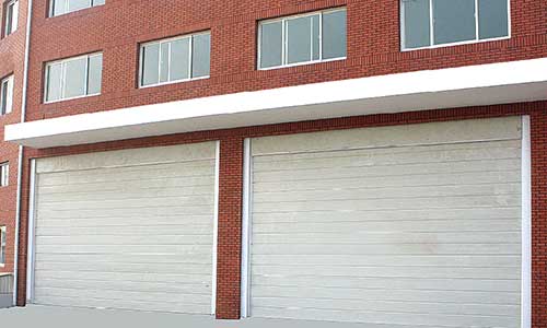 北京體育大學(xué)工業(yè)提升門案例 - 中出網(wǎng)-智能出入口與停車充電門戶