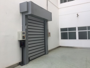 煙廠機(jī)器人車(chē)間快速門(mén)