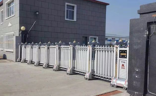 黑龍江寶清縣樺寶農(nóng)副產(chǎn)品責(zé)任有限公司伸縮門(mén)工程案例 - 中出網(wǎng)-智能出入口與停車(chē)充電門(mén)戶