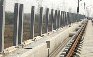 京滬高速鐵路聲屏障護(hù)欄工程 - 中出網(wǎng)-智能出入口與停車充電門戶