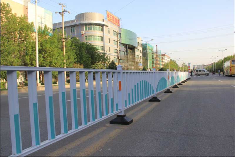 防眩板鋼質護欄