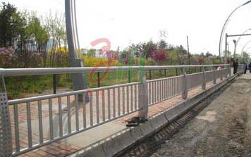 護(hù)欄 - 熱鍍鋅靜電噴涂邊緣護(hù)欄