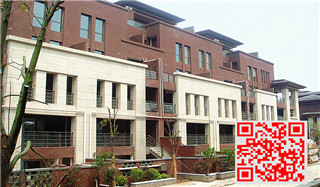 鄭州天地灣·晴苑玻璃陽(yáng)臺(tái)護(hù)欄案例 - 中出網(wǎng)-智能出入口與停車充電門戶