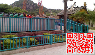 蘇州樂園排隊區(qū)護欄、樓梯欄桿、防護欄桿案例 - 中出網(wǎng)-智能出入口與停車充電門戶