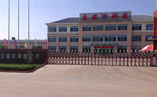 朱口集團(tuán)紅秀山磁業(yè)伸縮門工程案例 - 中出網(wǎng)-智能出入口與停車充電門戶