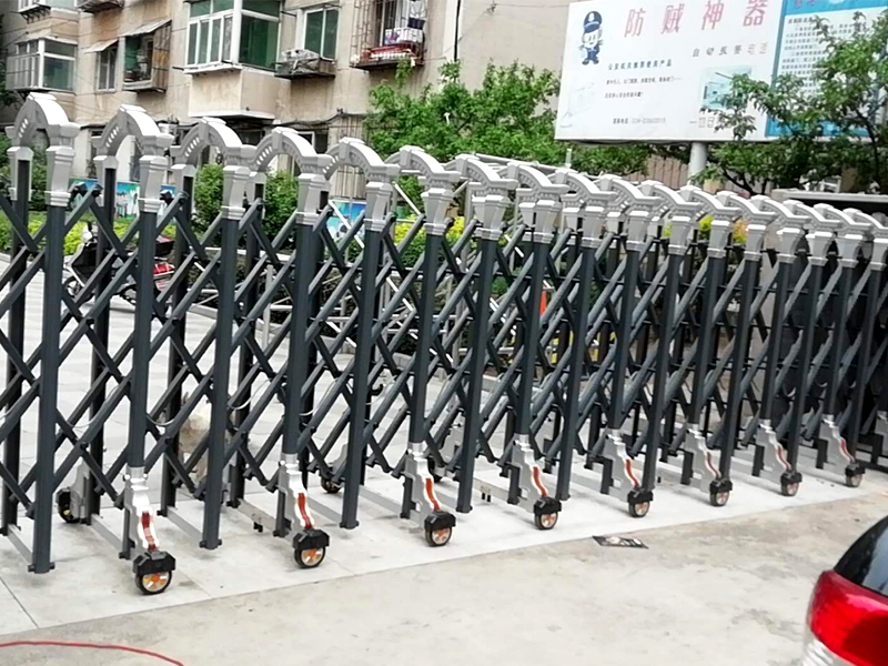 電動(dòng)門(mén)案例 - 中出網(wǎng)-智能出入口與停車(chē)充電門(mén)戶