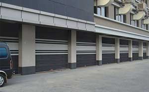 大潤(rùn)發(fā)商業(yè)廣場(chǎng)開(kāi)門機(jī)案例