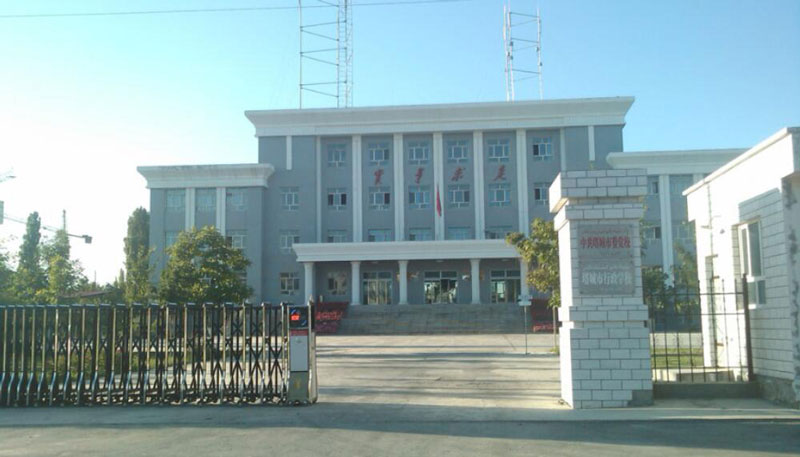 塔城市行政學(xué)校 - 中出網(wǎng)-智能出入口與停車充電門戶