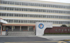 閔行區(qū)華漕學(xué)校 - 中出網(wǎng)-智能出入口與停車充電門戶