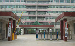 項城市旅游局伸縮門工程案例 - 中出網(wǎng)-智能出入口與停車充電門戶