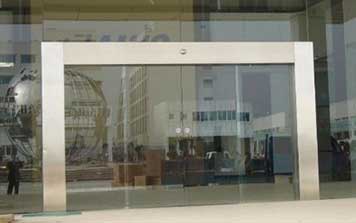 自動(dòng)門(mén)