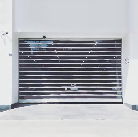 硬質(zhì)透明面板快速門