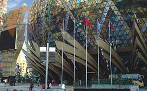 澳門(mén)新葡京大酒店旗桿案例 - 中出網(wǎng)-智能出入口與停車(chē)充電門(mén)戶